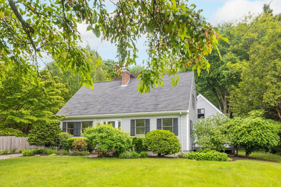 30 Eaton Ave, Camden, ME 04843 - photo 1