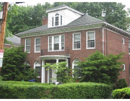 47 Algonquin Rd, Chestnut Hill, MA 02467 - photo 1