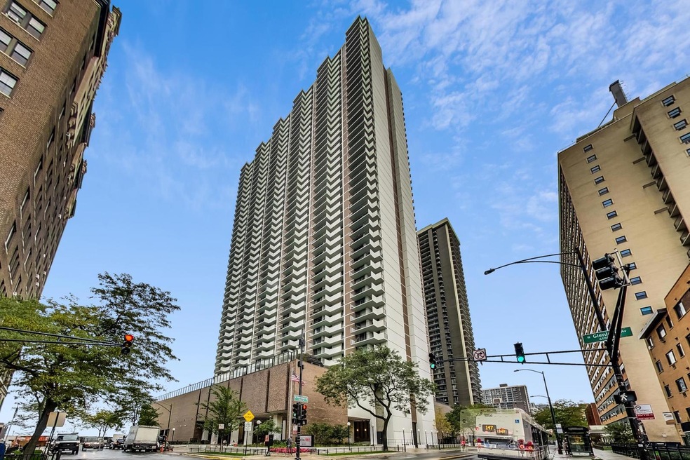 Malibu Condominium Chicago For Sale