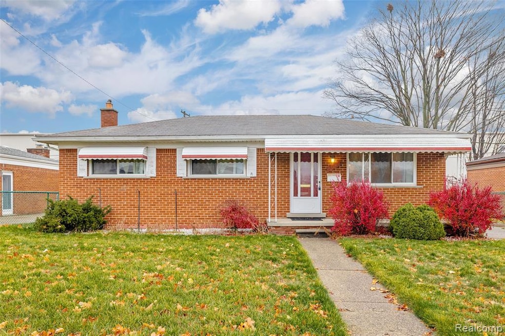 24336 Blackmar Ave, Warren, MI 48091 - photo 1