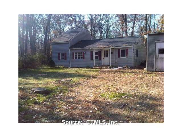 376 Starkweather Rd, Plainfield, CT 06374 - photo 1