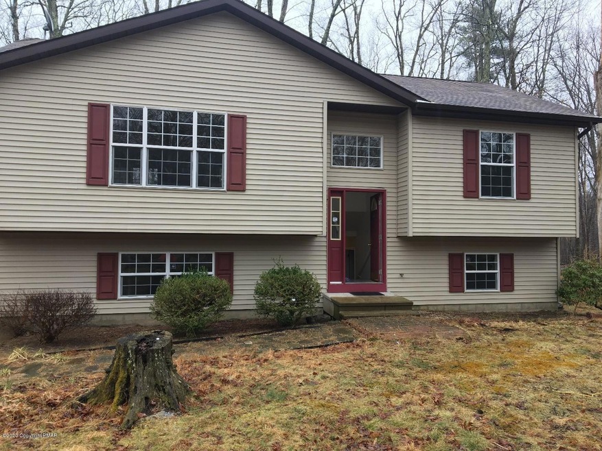 124 Locust Dr, East Stroudsburg, PA 18301 - photo 1