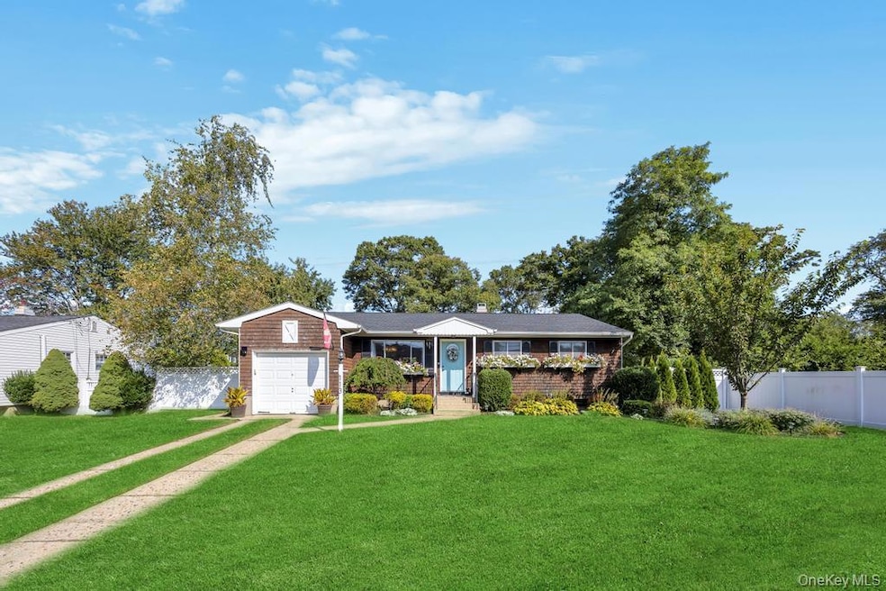 113 Ithaca St, Bay Shore, NY 11706 - photo 1