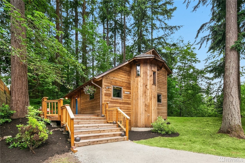 11437 Vashon Hwy SW, Vashon, WA 98070 - photo 1