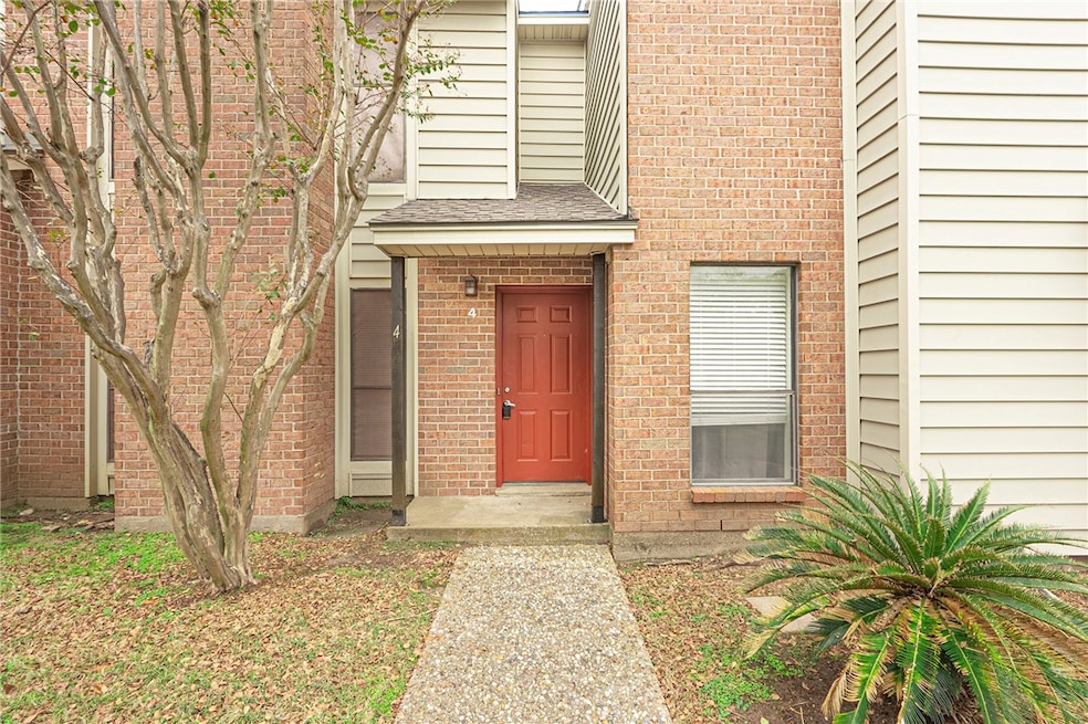 1904 Dartmouth St unit G4, College Station, TX 77840 - photo 1