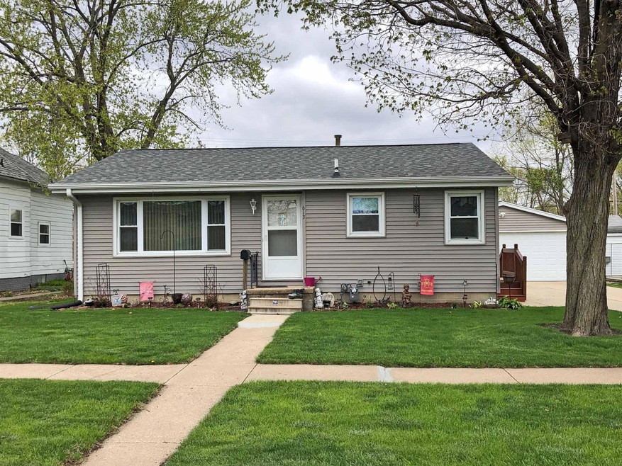613 W 4th Street, Boone