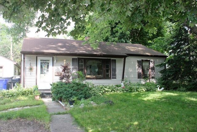 132 S Summit St, Wheaton, IL 60187 - photo 1