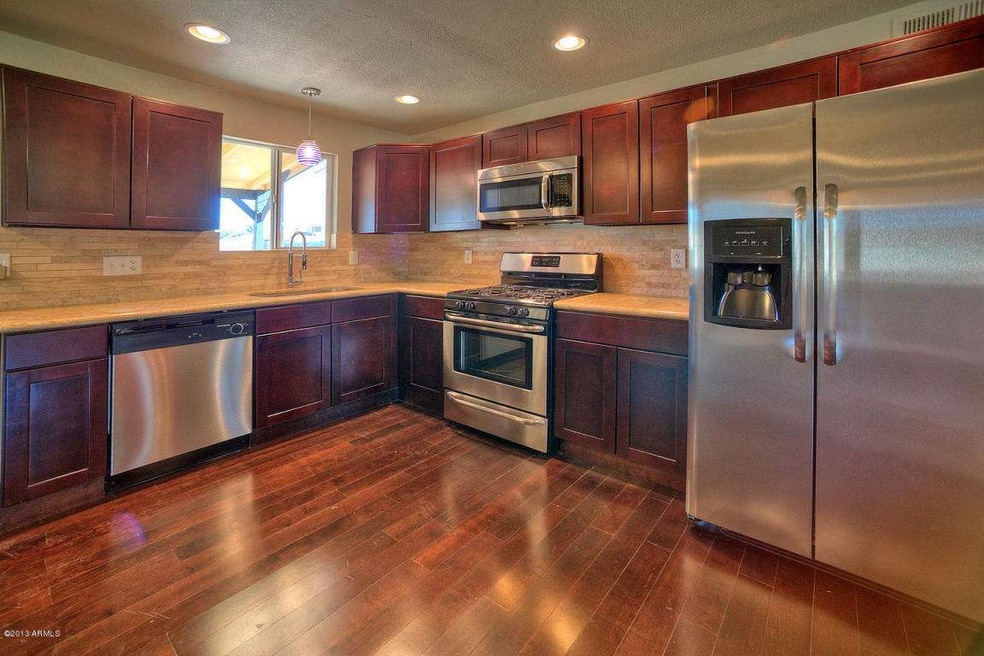 4237 N 17th Kitchen 3