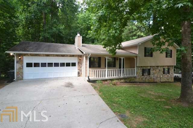 1357 Fairfield Dr SW, Lilburn, GA 30047 - photo 1