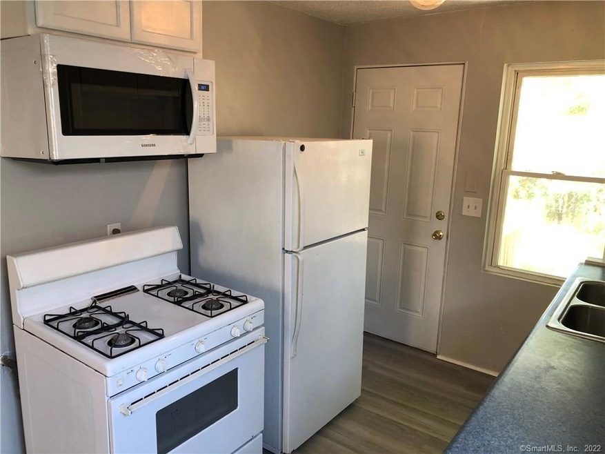 133 Portsea St unit 2, New Haven, CT 06519 - photo 1