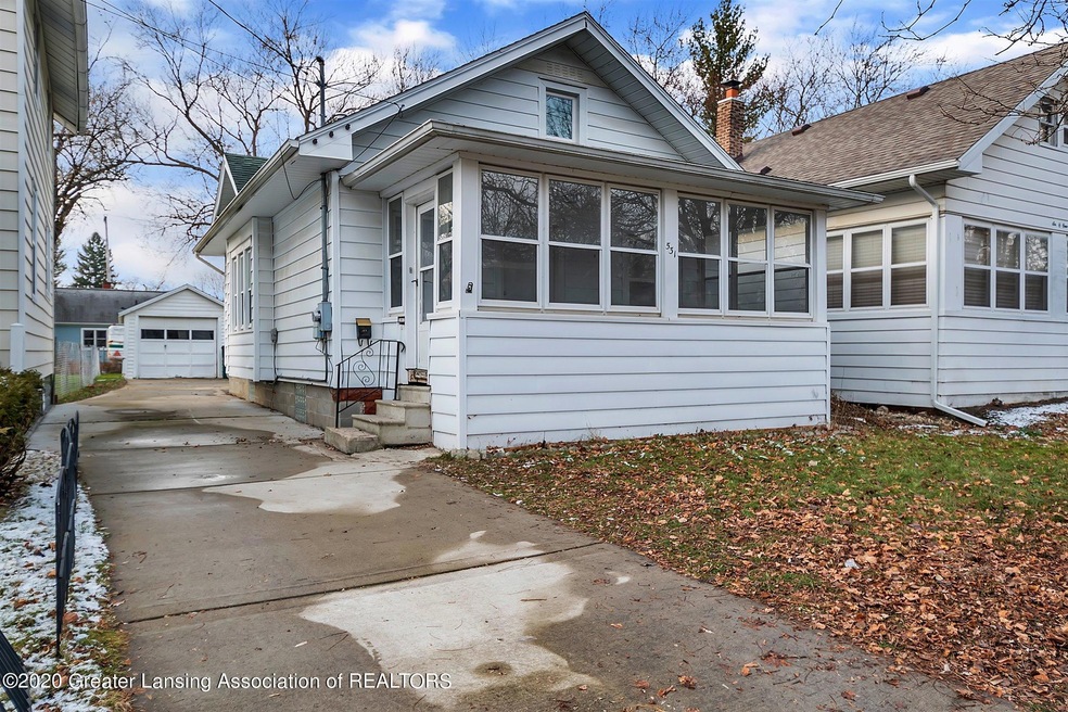 02-531 N Magnolia-windowstill-real-