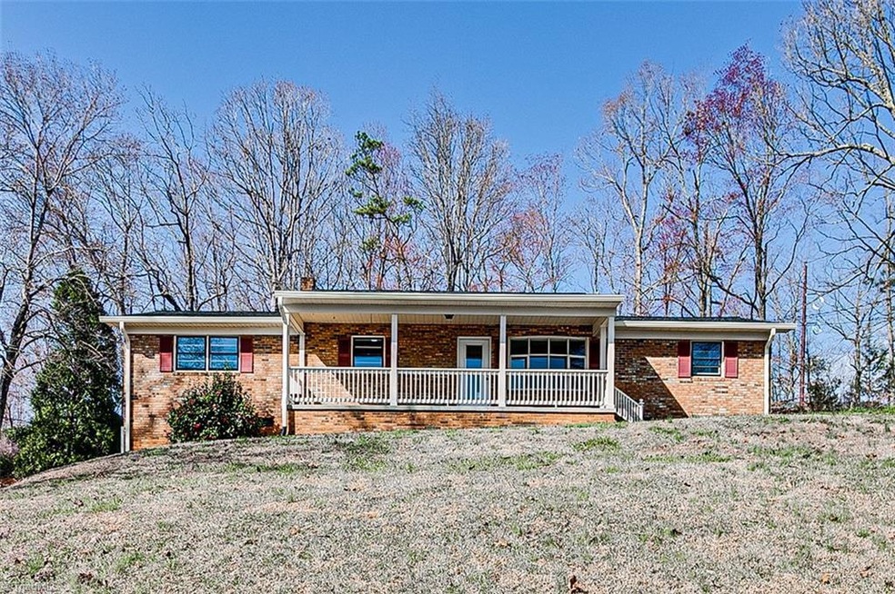 568 Colony Rd, Asheboro, NC 27205 - photo 1