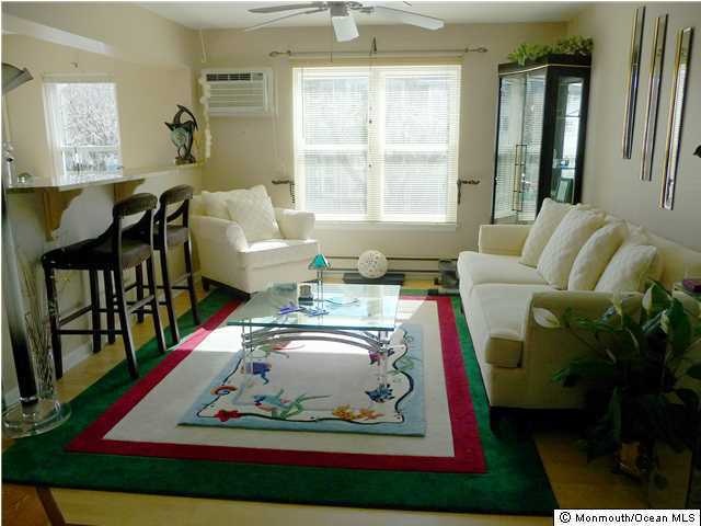 61 Pilgrim Pathway unit 6, Ocean Grove, NJ 07756 - photo 1