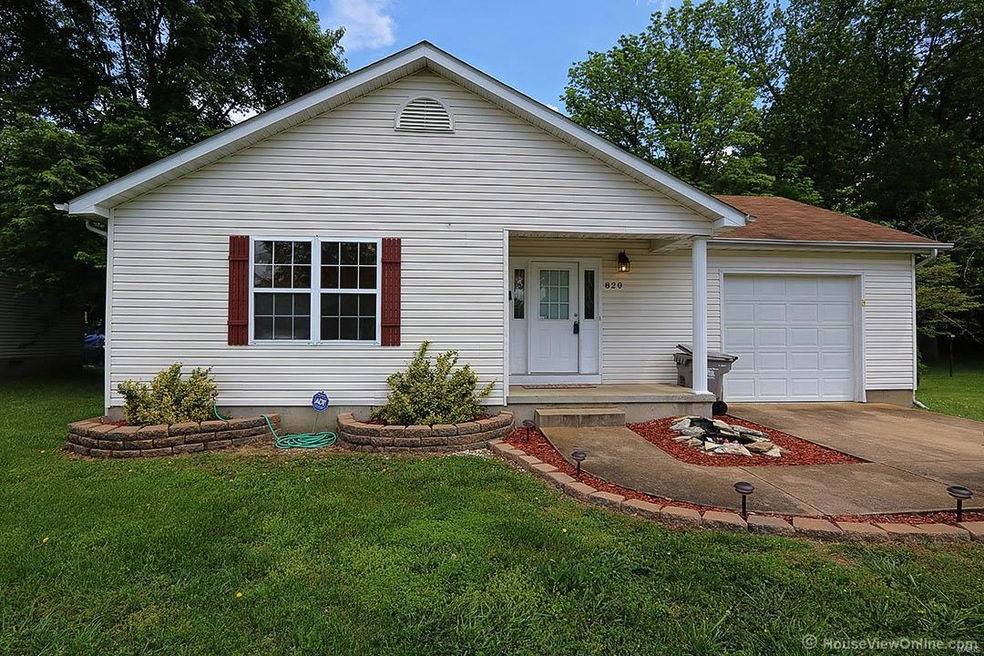 820 Perrine Rd, Farmington, MO 63640 - photo 1