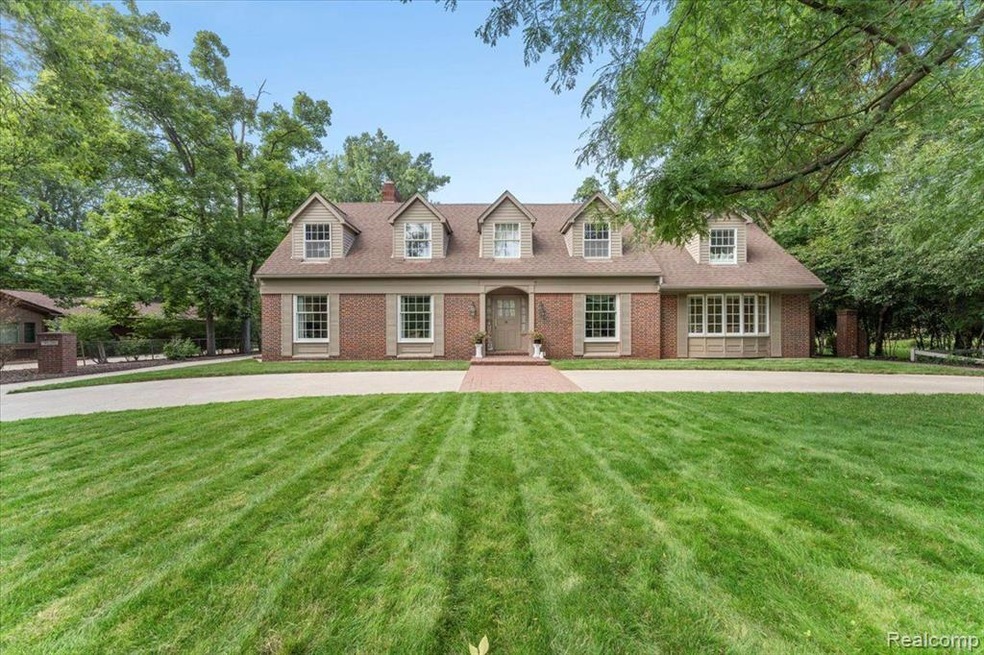 Welcome to 9128 Highland Dr, Grosse Ile