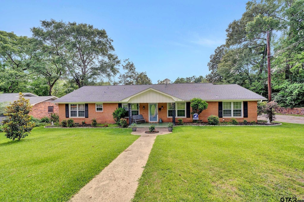3611 3611 McMillan, Tyler, TX 75701 - photo 1