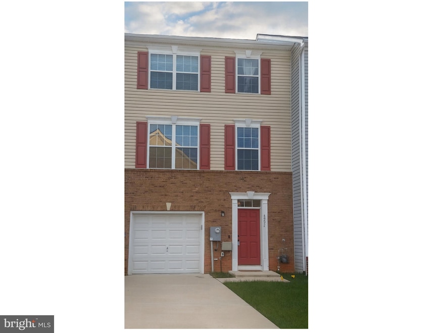 4905 Devitt Place, Oxon Hill, MD 20745 - photo 1