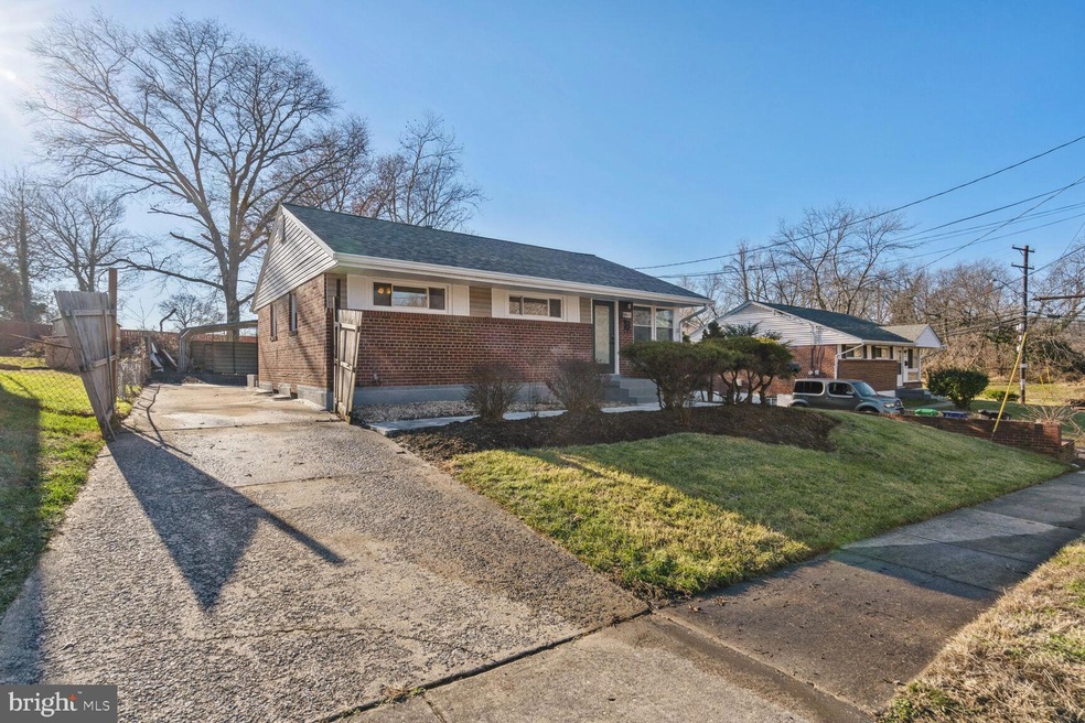 6403 Country Club Ct, Hyattsville, MD 20785 - photo 1
