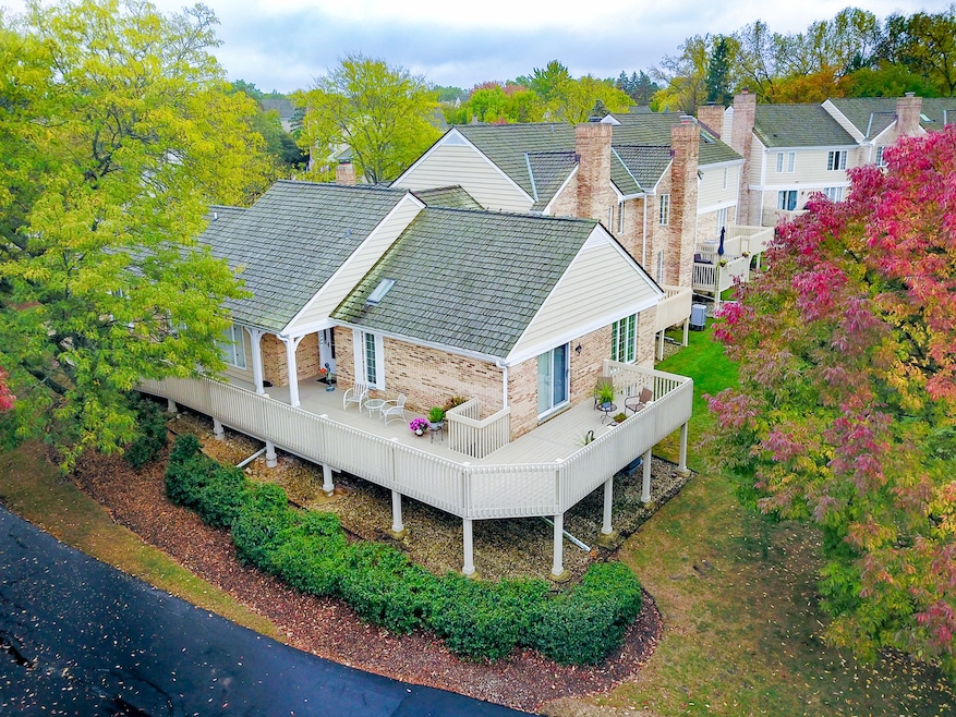 1372 Shire Cir unit 26, Inverness, IL 60067 - photo 1