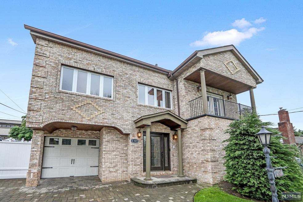 109 Fair Lawn Pkwy, Fair Lawn, NJ 07410 - photo 1