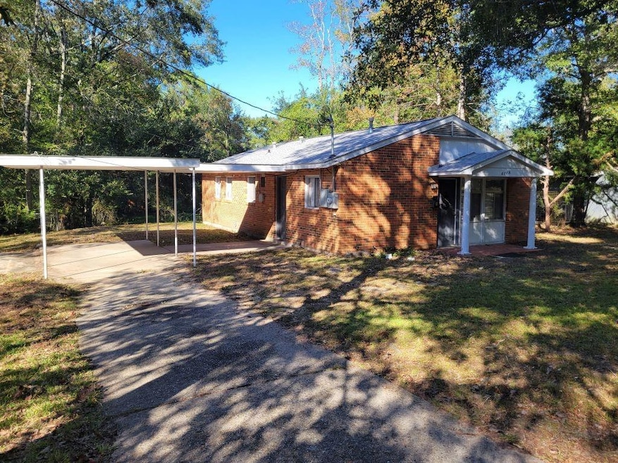 4118 Seabreeze Rd N, Mobile, AL 36609 - photo 1