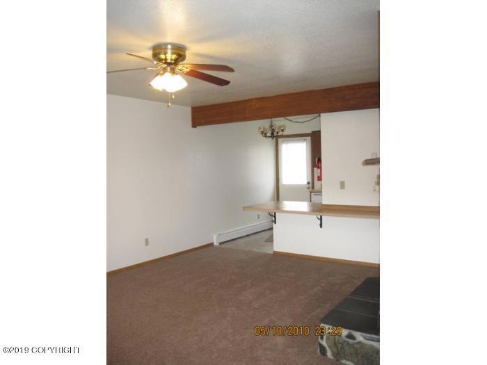 1400 Carolyn Cir unit C, Anchorage, AK 99504 - photo 1