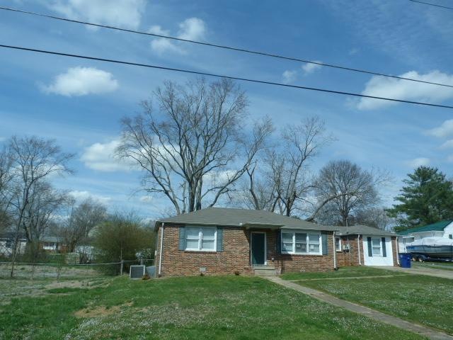 307 Meadow Dr, Shelbyville, TN 37160 - photo 1