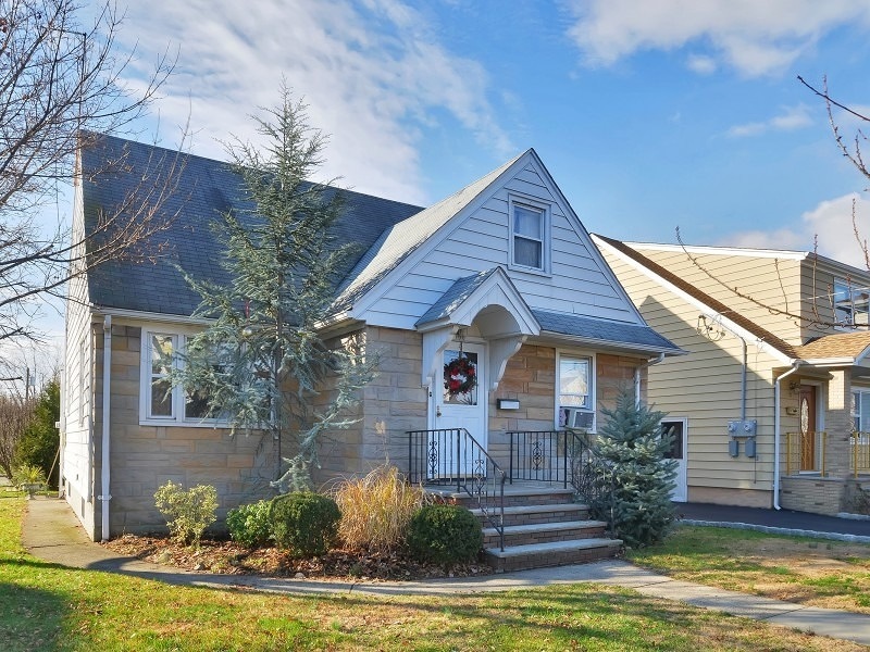 100 Strong St, Wallington, NJ 07057 - photo 1