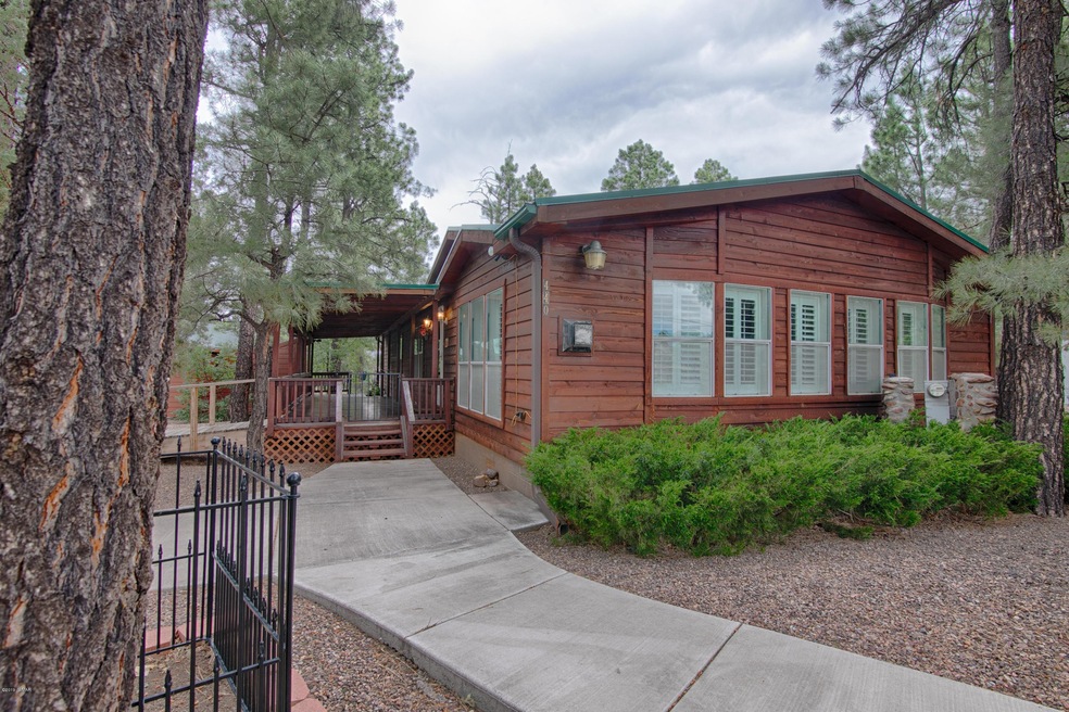 440 E Whipple, Show Low, AZ 85901 - photo 1