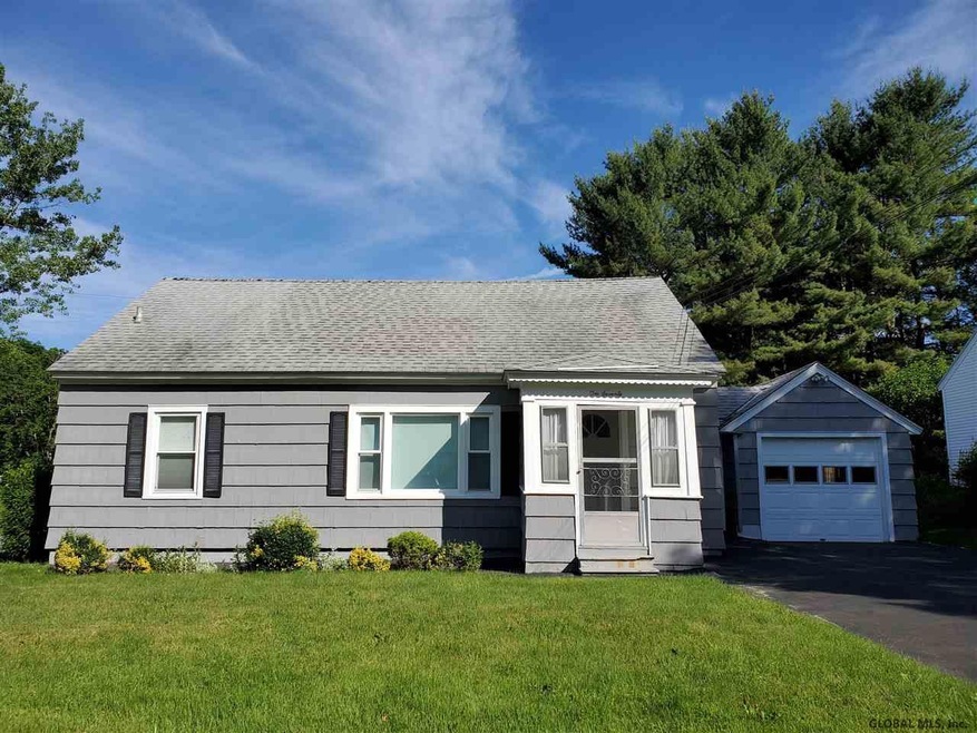 170 S Kingsboro Ave, Gloversville, NY 12078 - photo 1