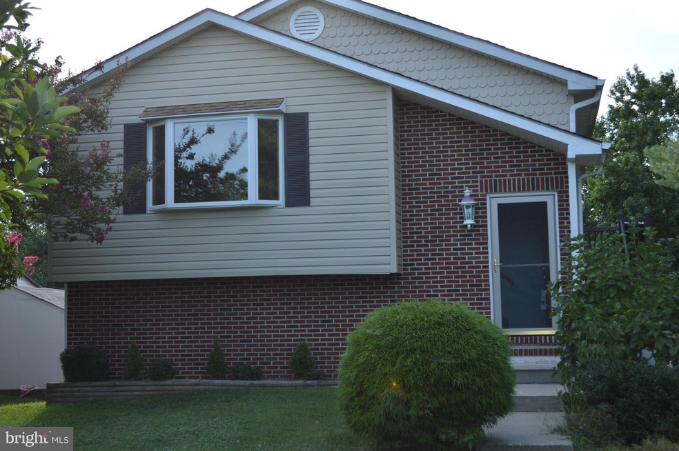 2302 Lodge Forest Dr, Sparrows Point, MD 21219 - photo 1