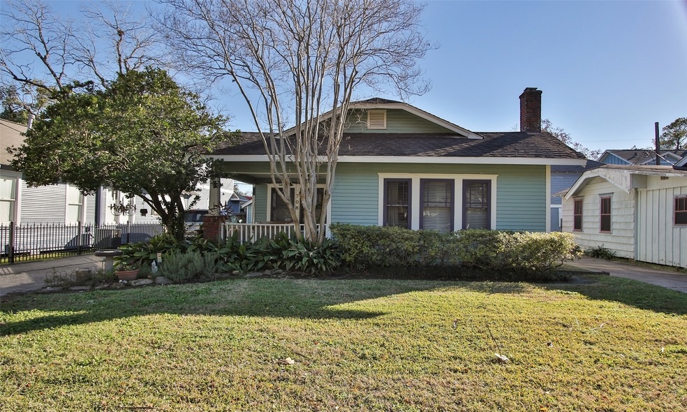 708 Ralfallen St, Houston, TX 77008 - photo 1