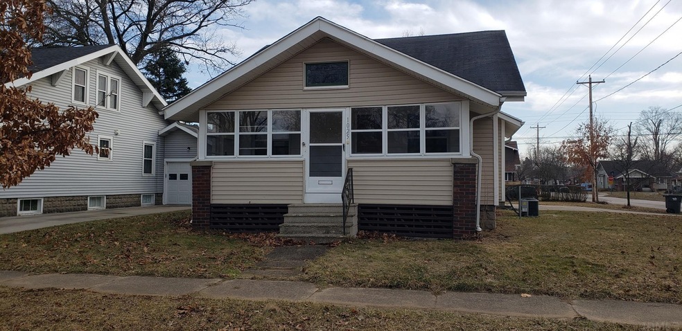 1025 Cedar St, Elkhart, IN 46514 - photo 1