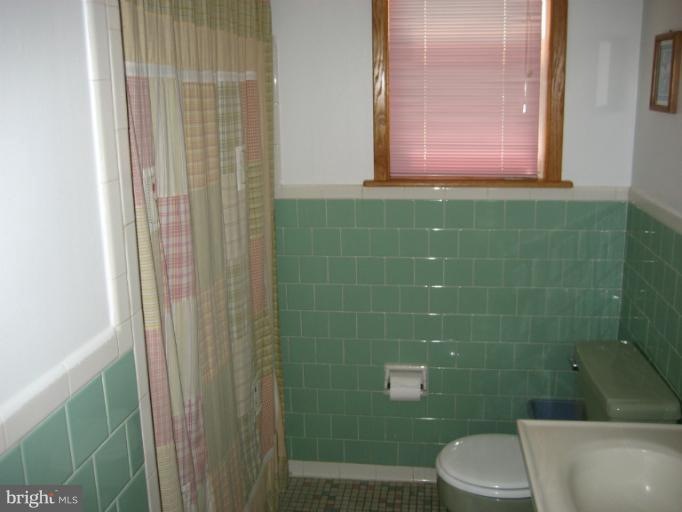 6746 Melrose Ave, Elkridge, MD 21075 - photo 1