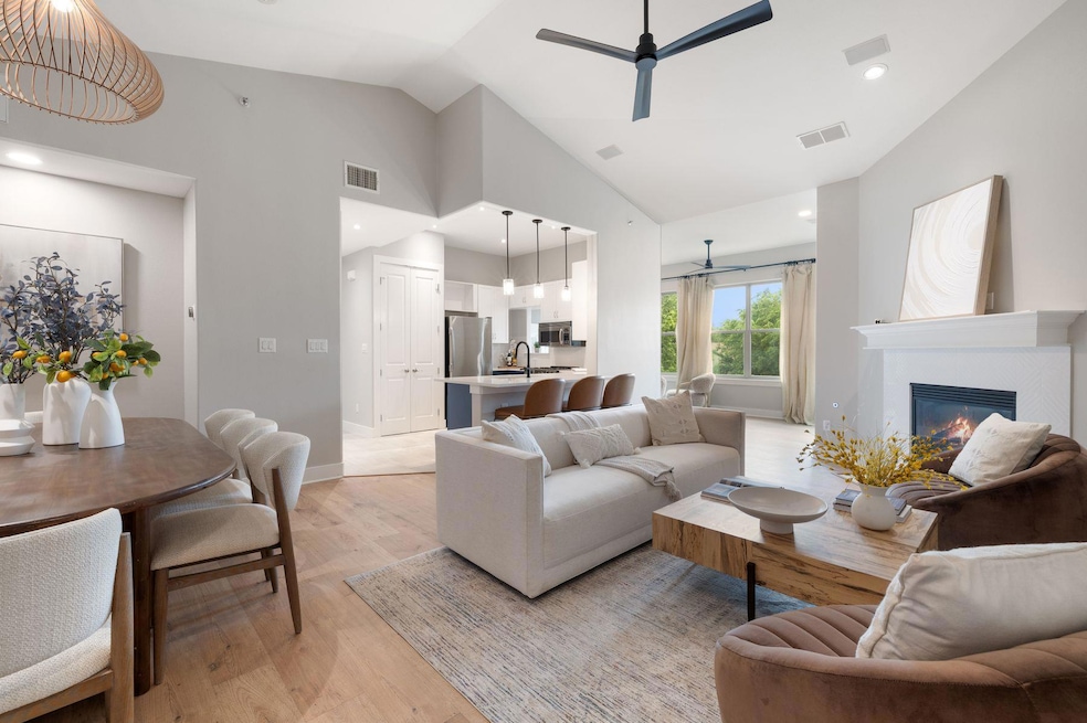 2216 Thornton Rd unit 431, Austin, TX 78704 - photo 1