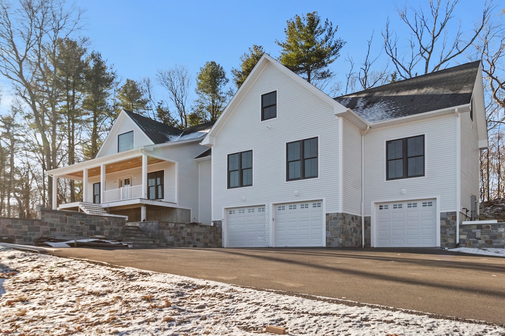 Gorgeous brand new construction home with 1 floor 