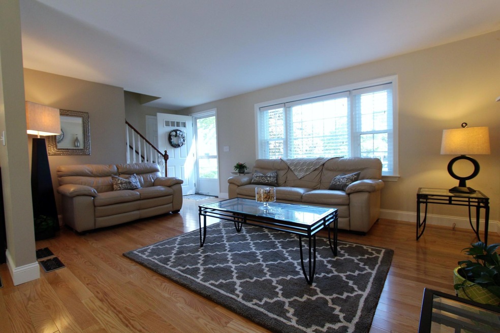 14 Skipjack Ln, Hyannis, MA 02601 - photo 1