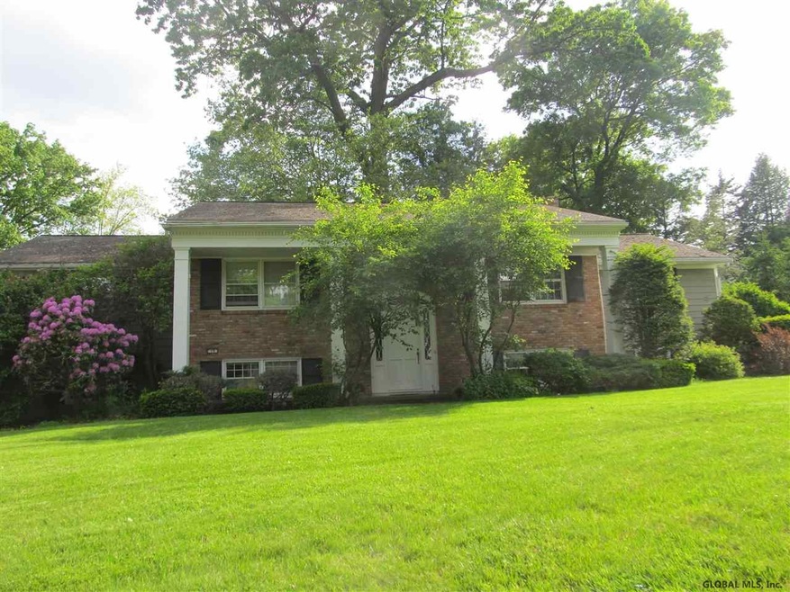 10 Newell Ct, Albany, NY 12204 - photo 1