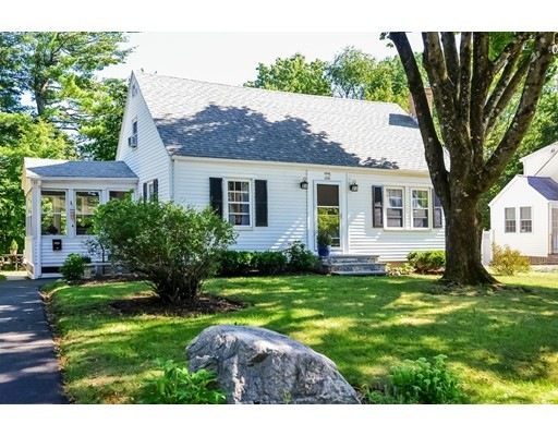 10 Johns Ave, Medfield, MA 02052 - photo 1