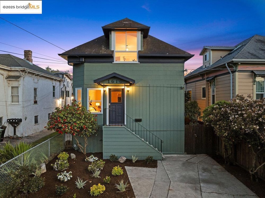 1616 Harmon St, Berkeley, CA 94703 - photo 1