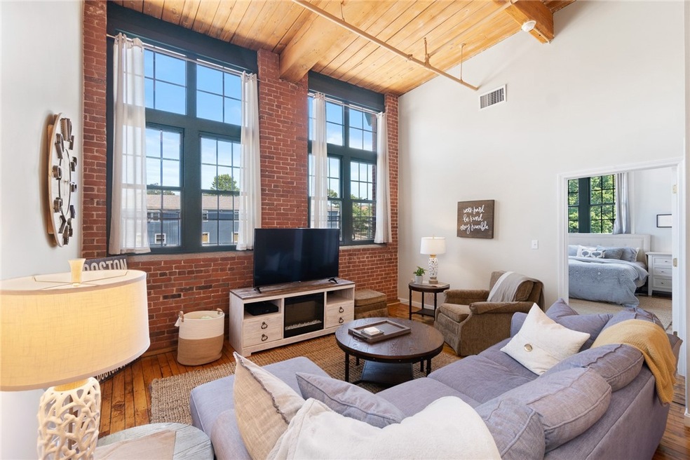 63 Blakeley St unit 201, Woonsocket, RI 02895 - photo 1