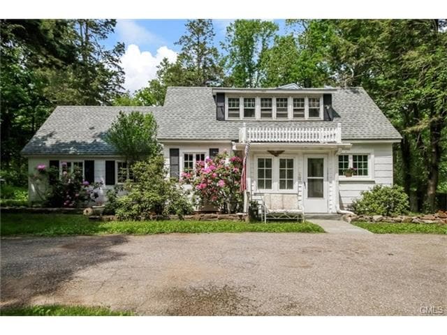 6 Osborne Hill Road Extension, Sandy Hook, CT 06482 - photo 1