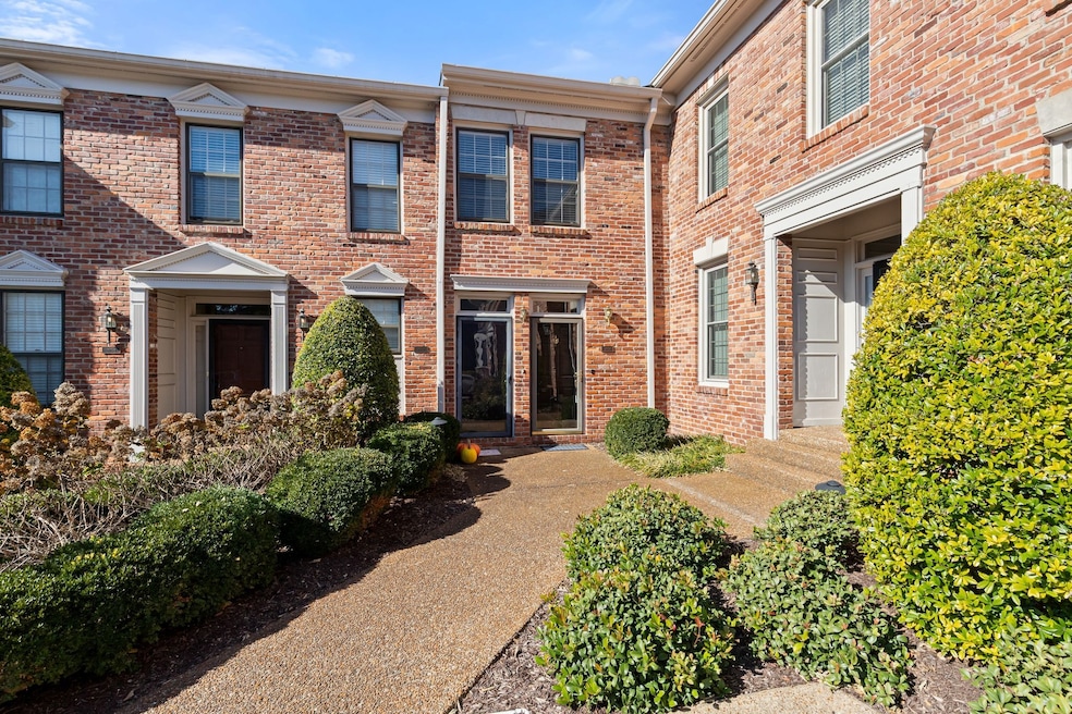 2032 Graybar Ln unit 2032, Nashville, TN 37215 - photo 1