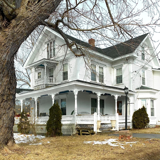 29 Penobscot Ave, Howland, ME 04448 - photo 1