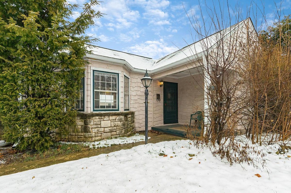 1026 S Cassingham Rd, Columbus, OH 43209 - photo 1