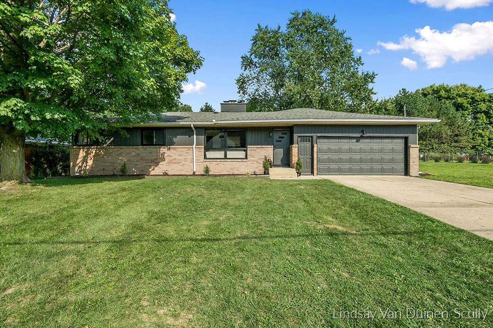 1406 Ball Ave NE, Grand Rapids, MI 49505 - photo 1