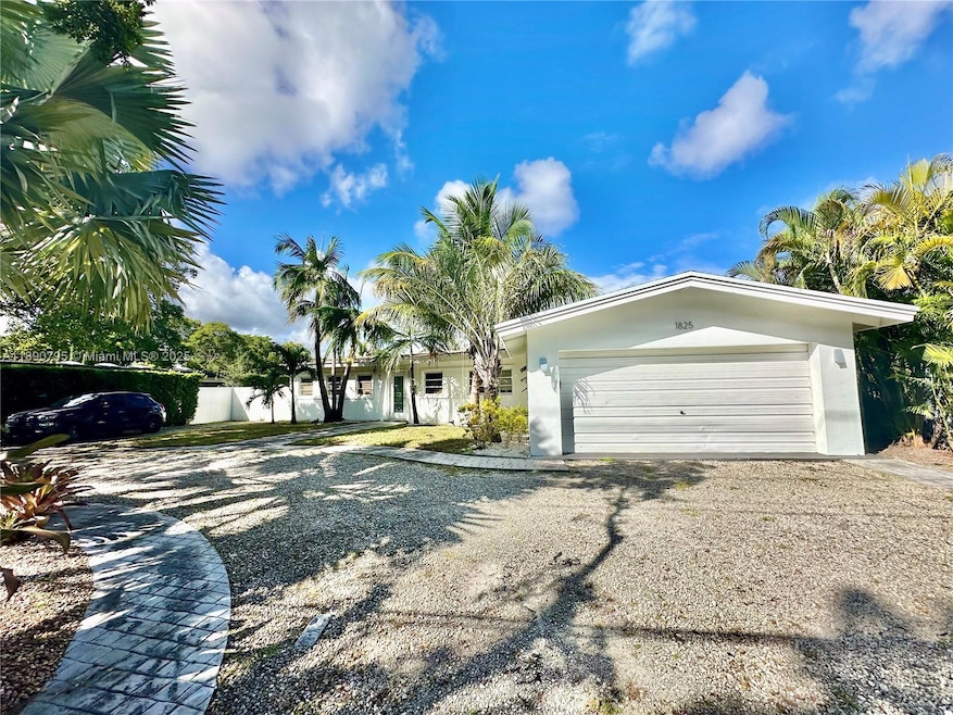 1825 Keystone Blvd, North Miami, FL 33181 - photo 1