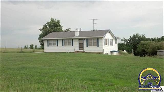 11648 SW 49th St, Topeka, KS 66610 - photo 1