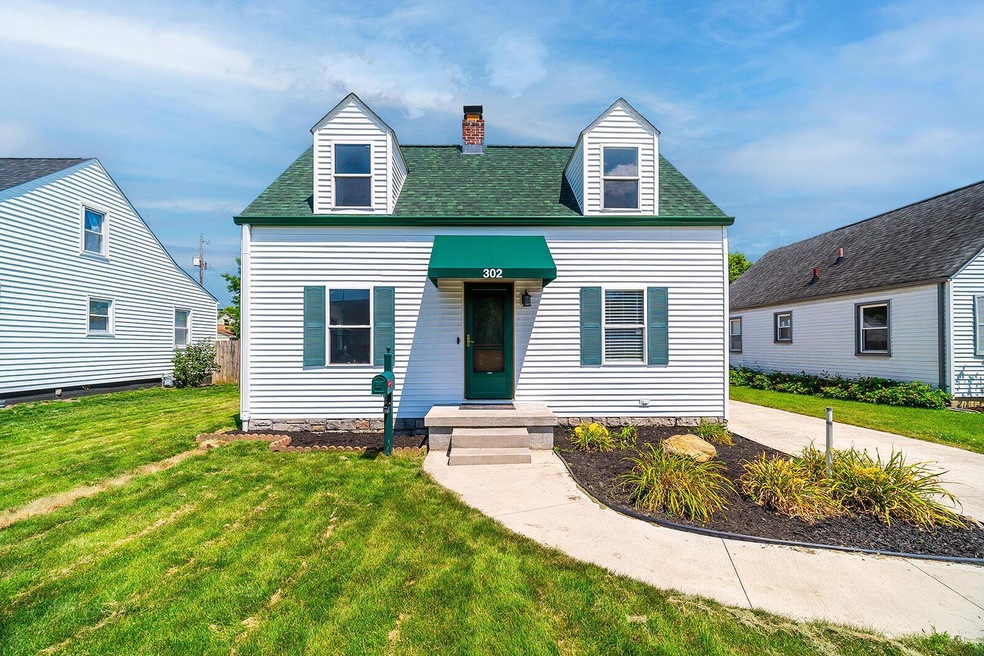 302 Letchworth Avenue-2