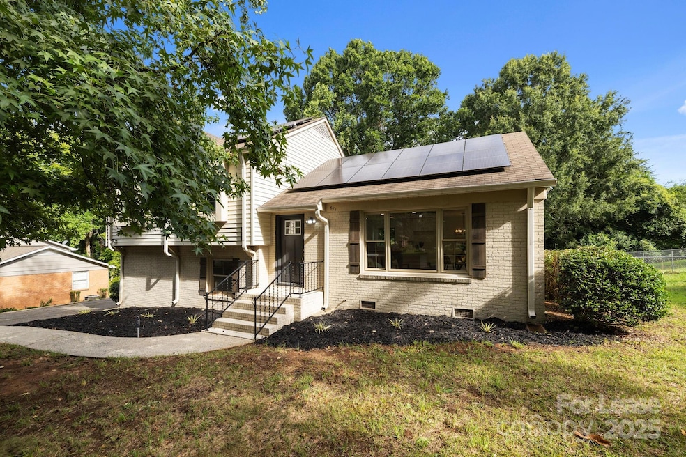 For Rent $2,900/month